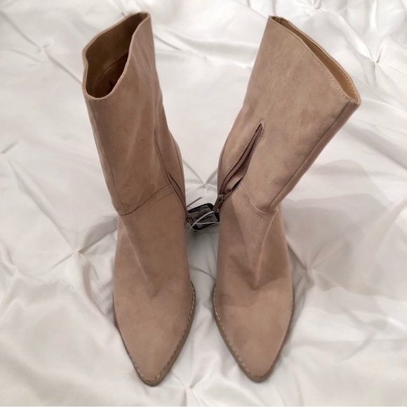 NWT Universal Thread Mid-Calf Taupe “Elaine” Boot - Picture 6 of 11